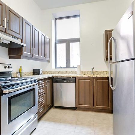 M11 Stylish & Modern 3Br Downtown Mtl Daire Montréal Dış mekan fotoğraf