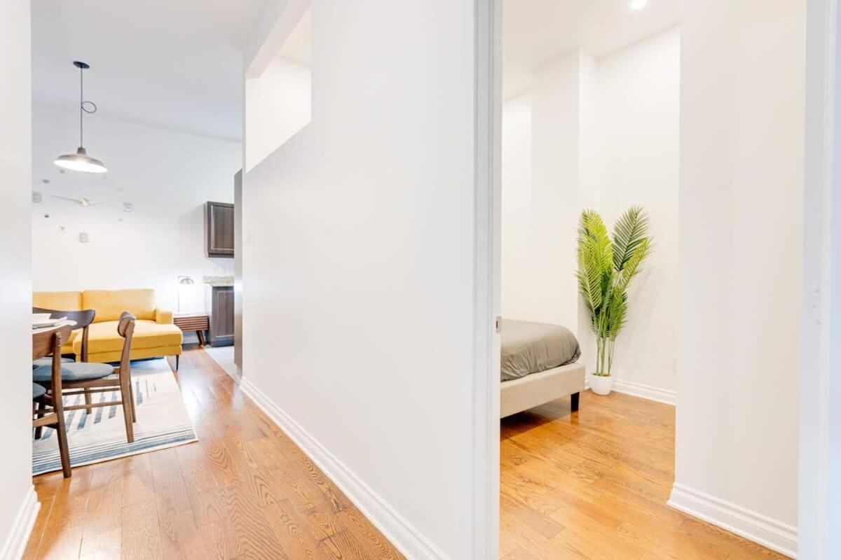 M11 Stylish & Modern 3Br Downtown Mtl Daire Montréal Dış mekan fotoğraf